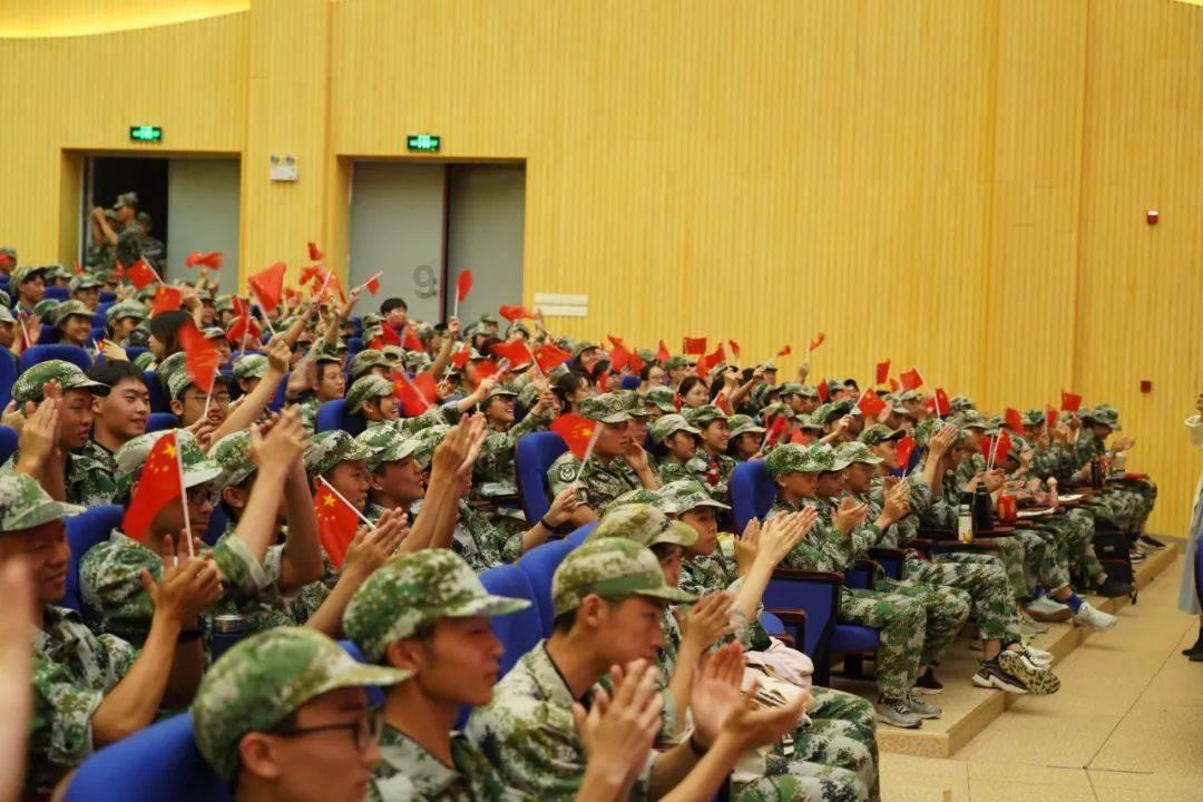 玩撞三国